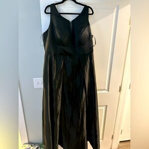 Formal, floor length gown by Stacees. Size 22, no alterations done.